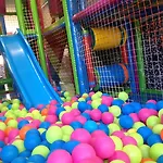 מלון דירות Olimar Ii 3*